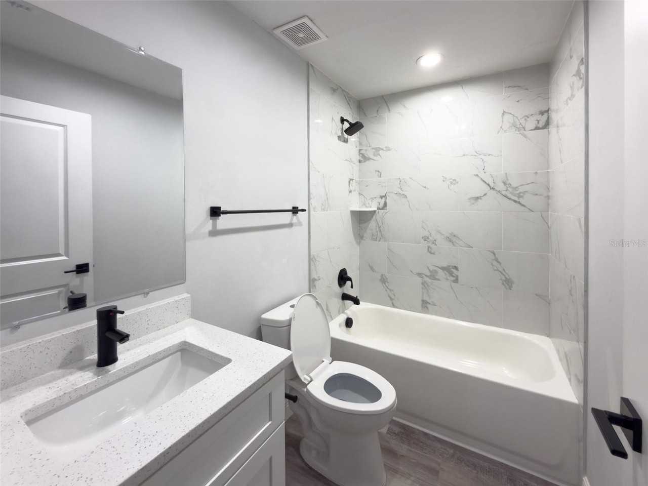 4700 Sunbeam St - Photo 6 of 8