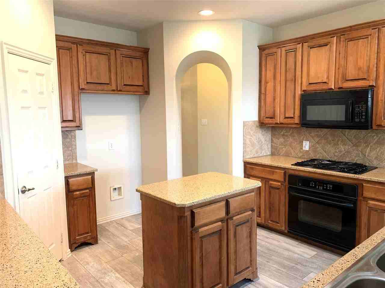 11711 Corsicana Dr - Photo 5 of 26