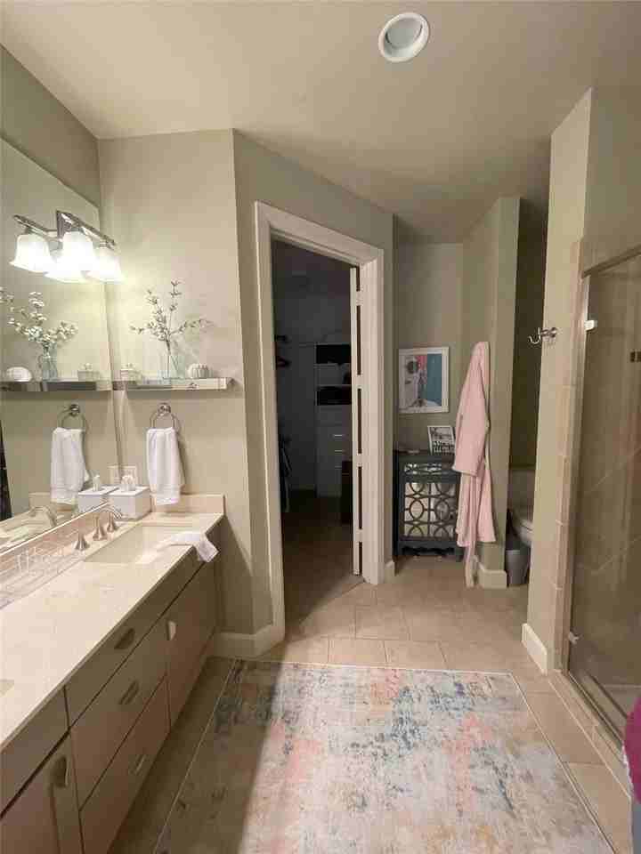 2800 Sandage Ave #305 - Photo 5 of 10