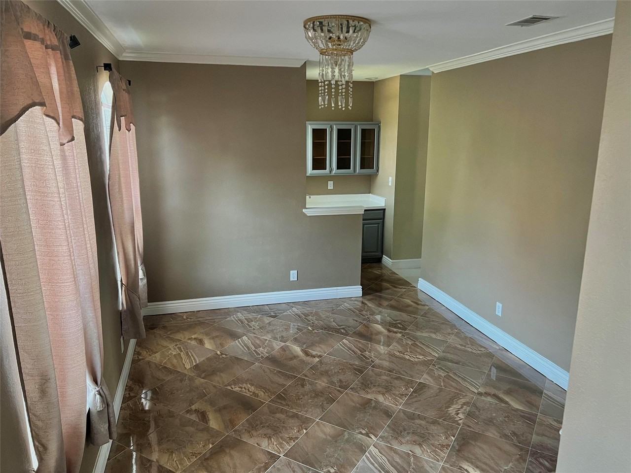 759 Monticello Cir - Photo 6 of 28