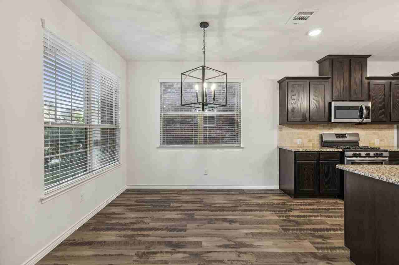 2160 Barx Dr - Photo 3 of 18