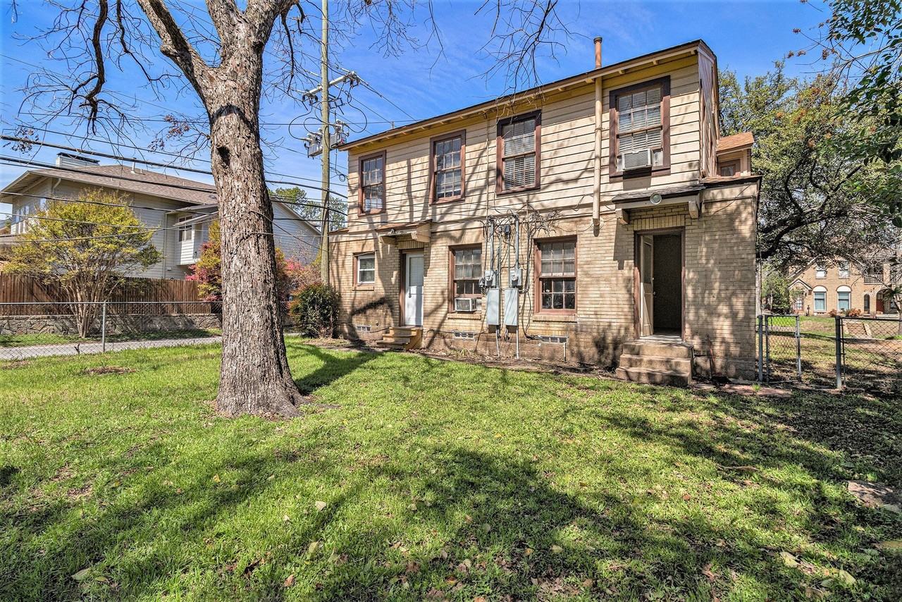 6302 Belmont Ave - Photo 2 of 32