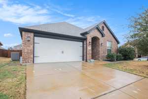 featured image of 5749 Diamond Valley Dr