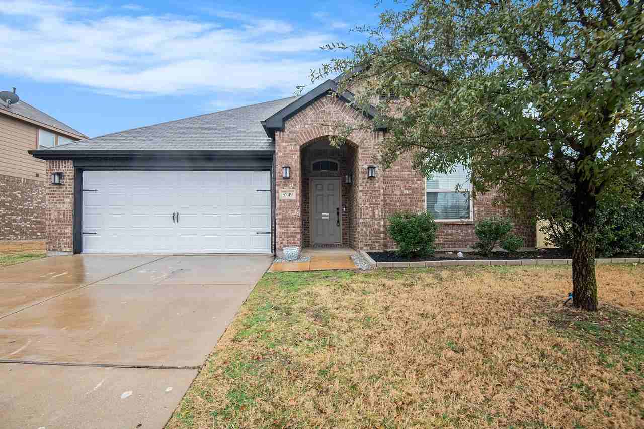 5749 Diamond Valley Dr - Photo 2 of 24