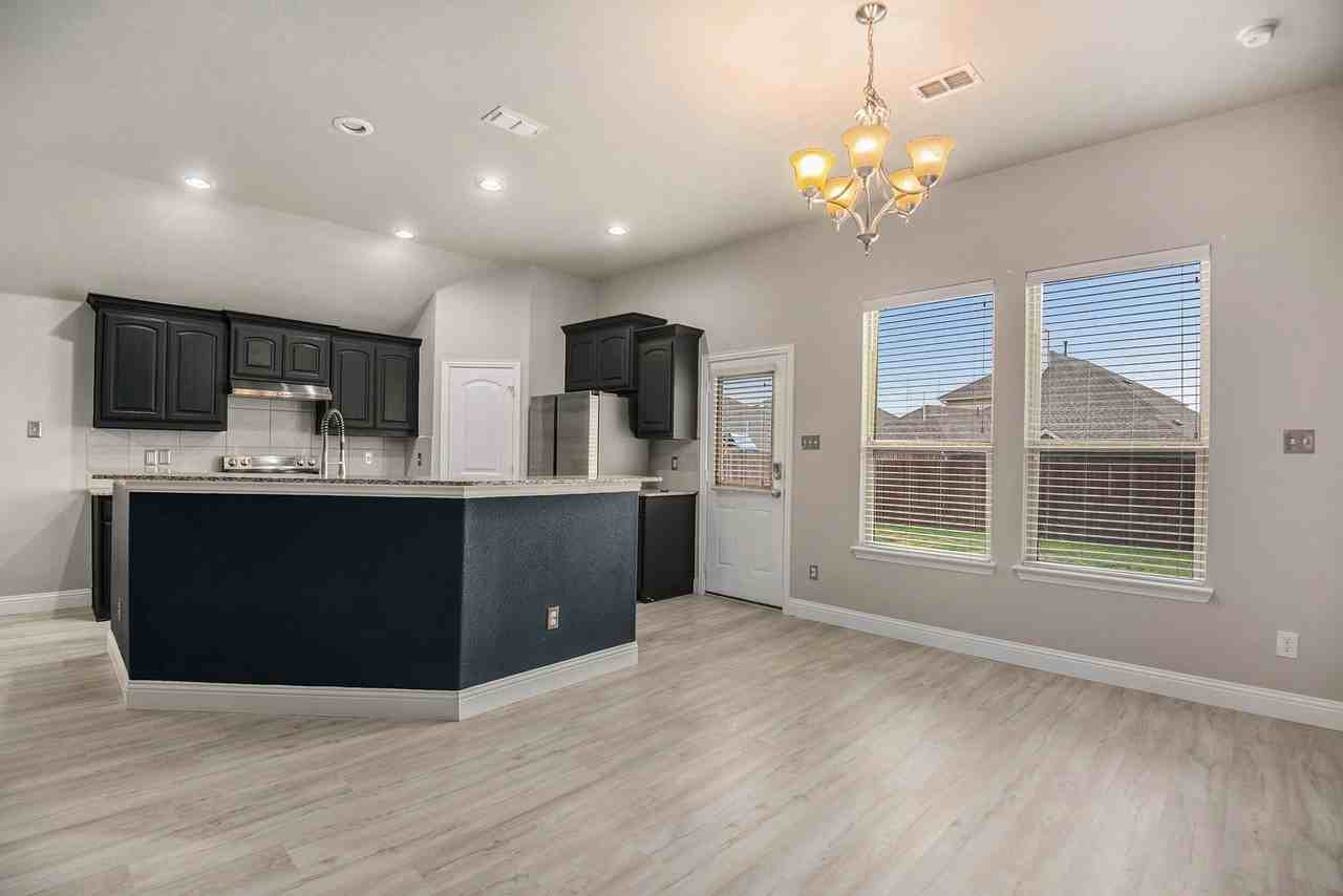 5749 Diamond Valley Dr - Photo 6 of 24