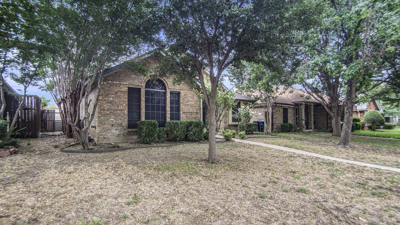 6908 Bentley Ave - Photo 2 of 26