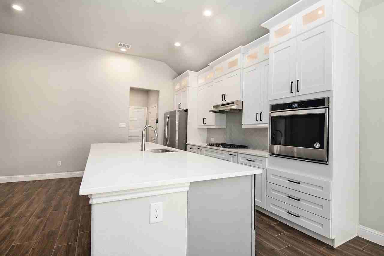 6944 Talon Bluff Dr - Photo 7 of 24