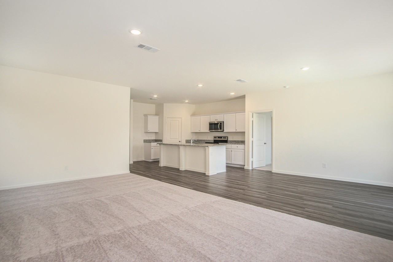 5541 Ladytown Ln - Photo 6 of 25