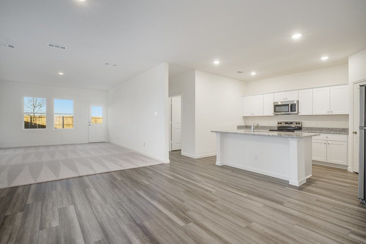 402 Valley View Dr #402 - Photo 6 of 25