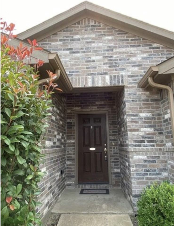 214 Timber Dr - Photo 2 of 36