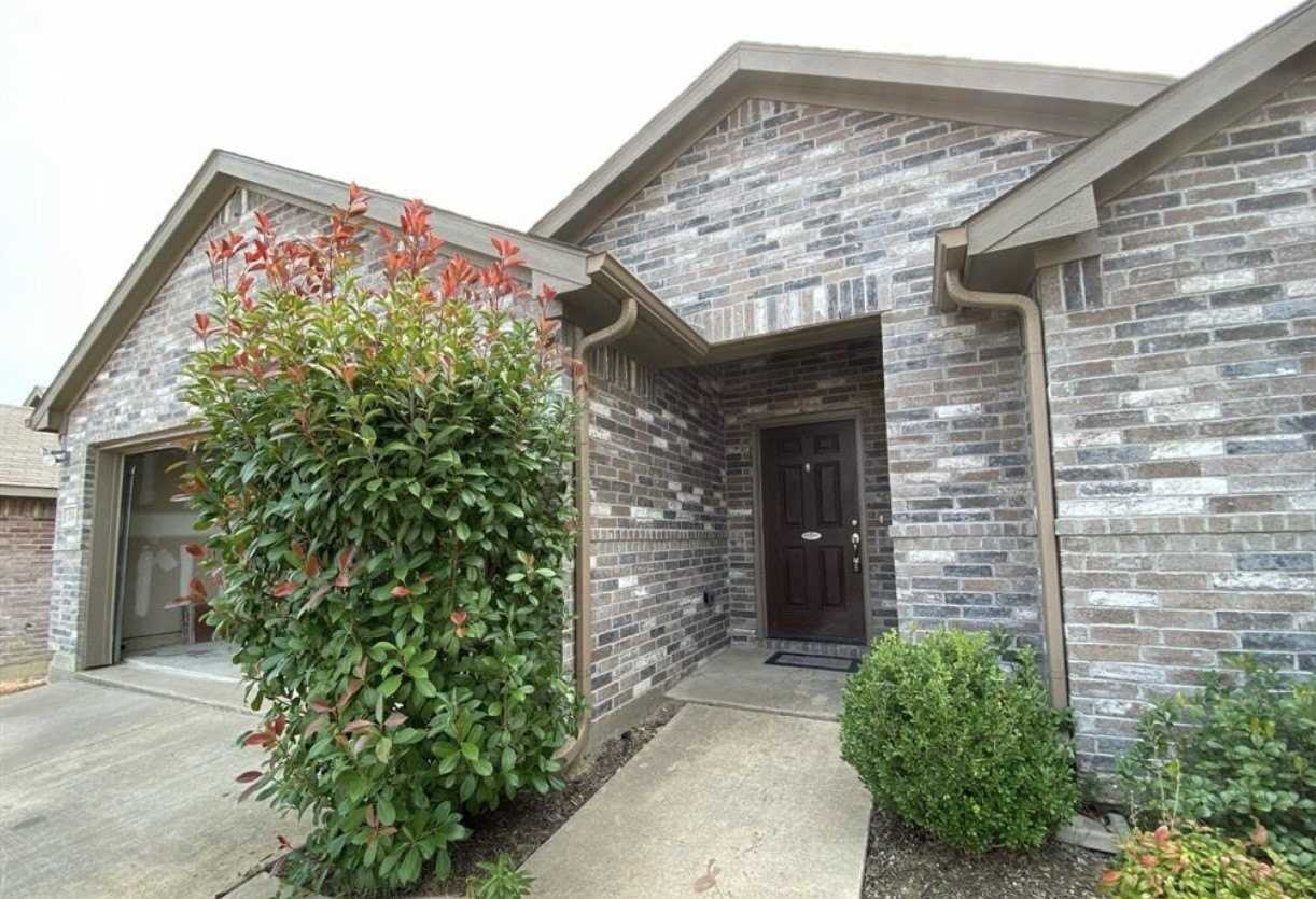 214 Timber Dr - Photo 4 of 36