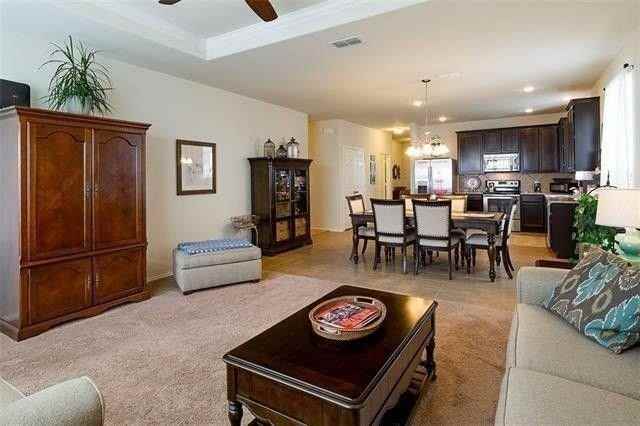 317 Mariscal Pl - Photo 4 of 17