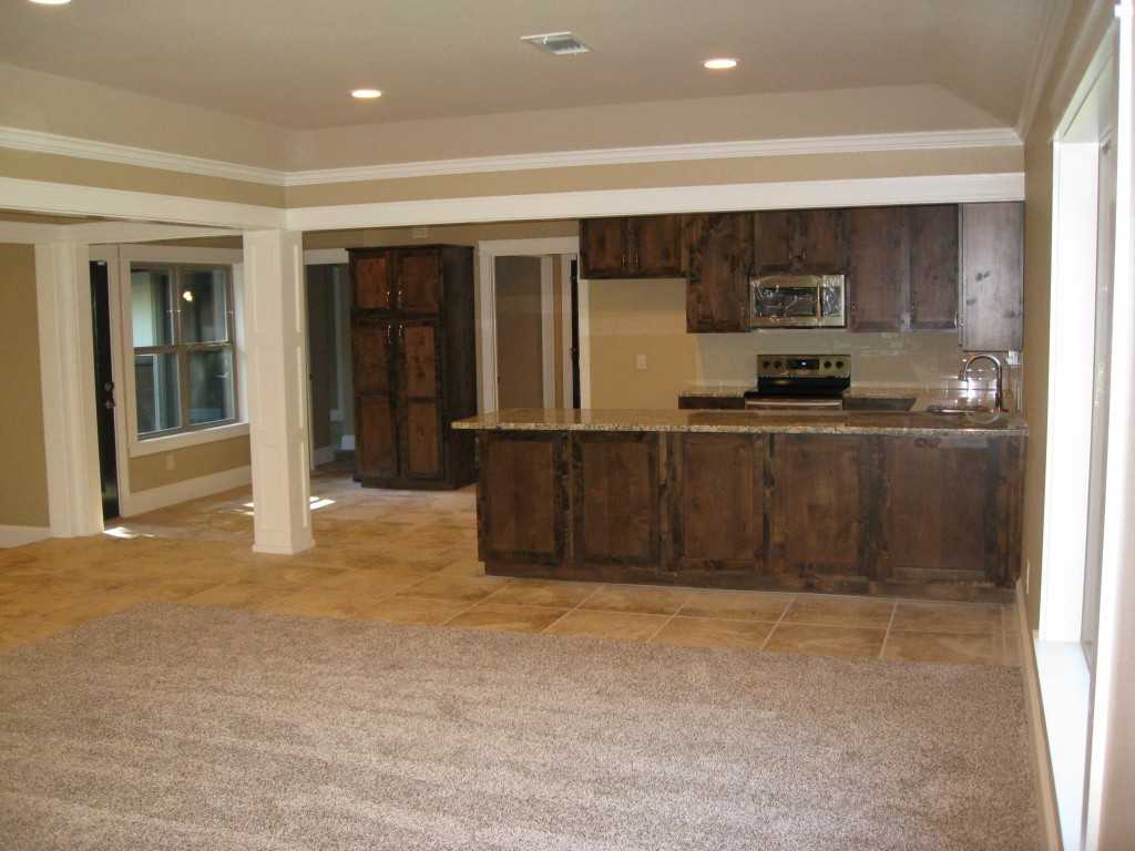 2853 Brookshire Dr - Photo 2 of 14