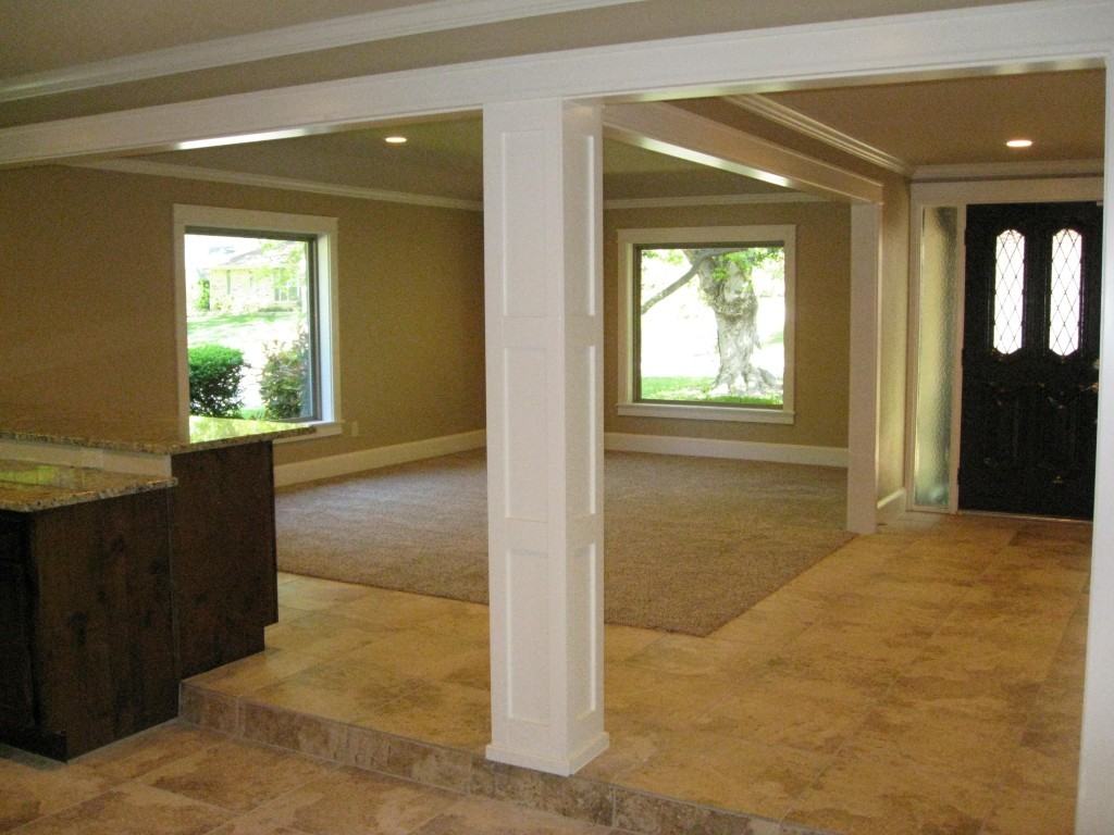 2853 Brookshire Dr - Photo 3 of 14