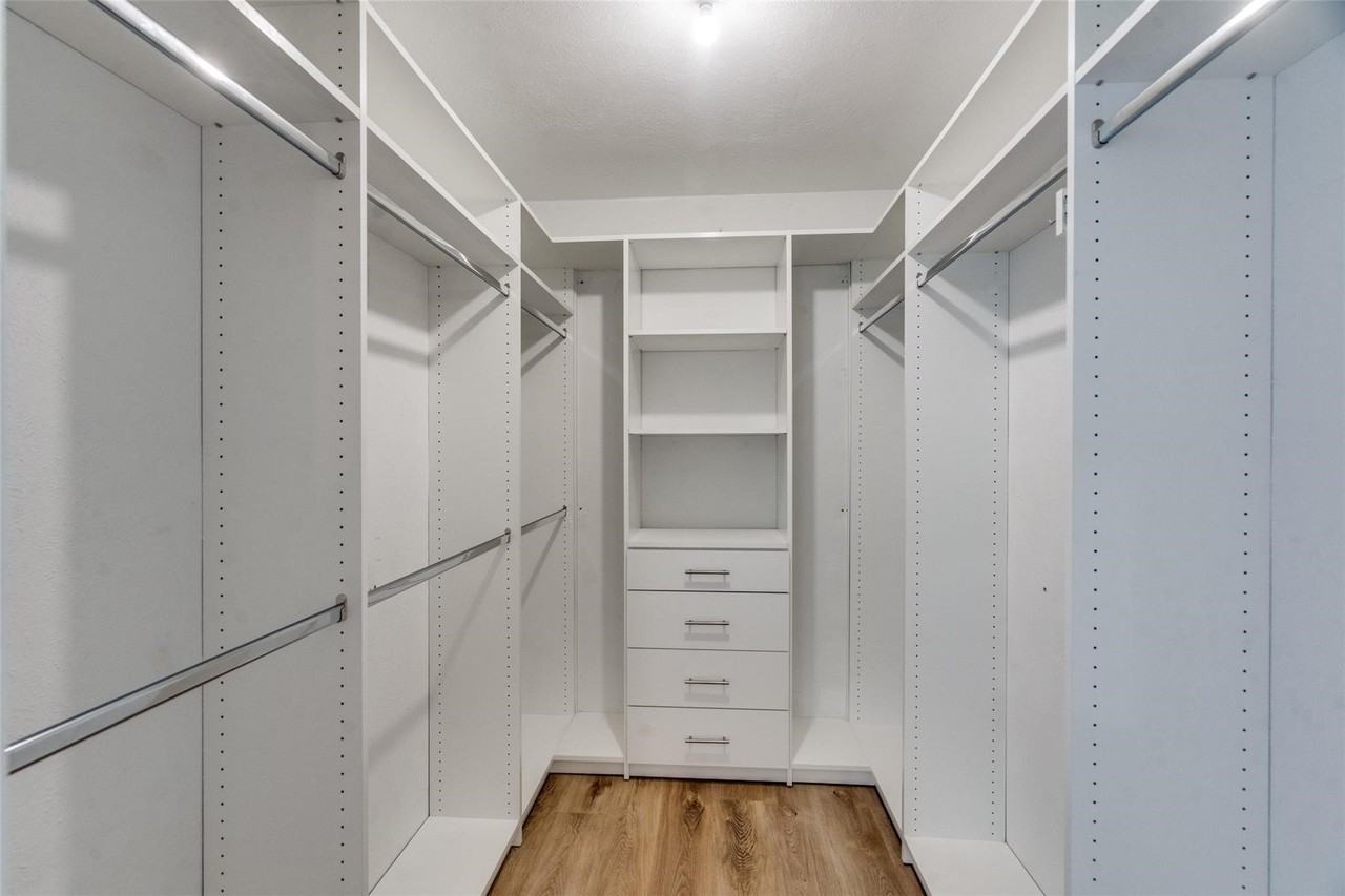 1213 Bass Dr - Photo 7 of 24