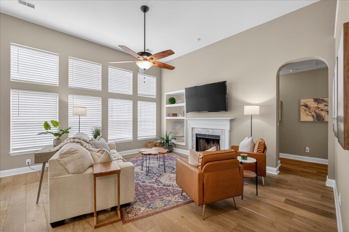 101 Chancellors Dr #1 - Photo 2 of 10