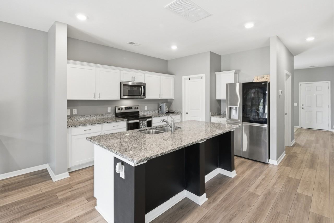 326 Sedona Dr #1 - Photo 2 of 16
