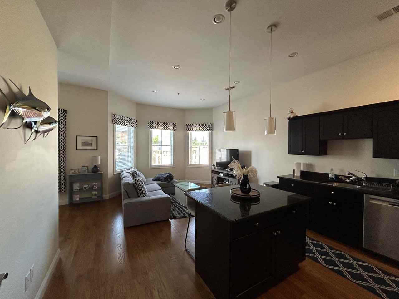 282 Maverick St #3 - Photo 5 of 19