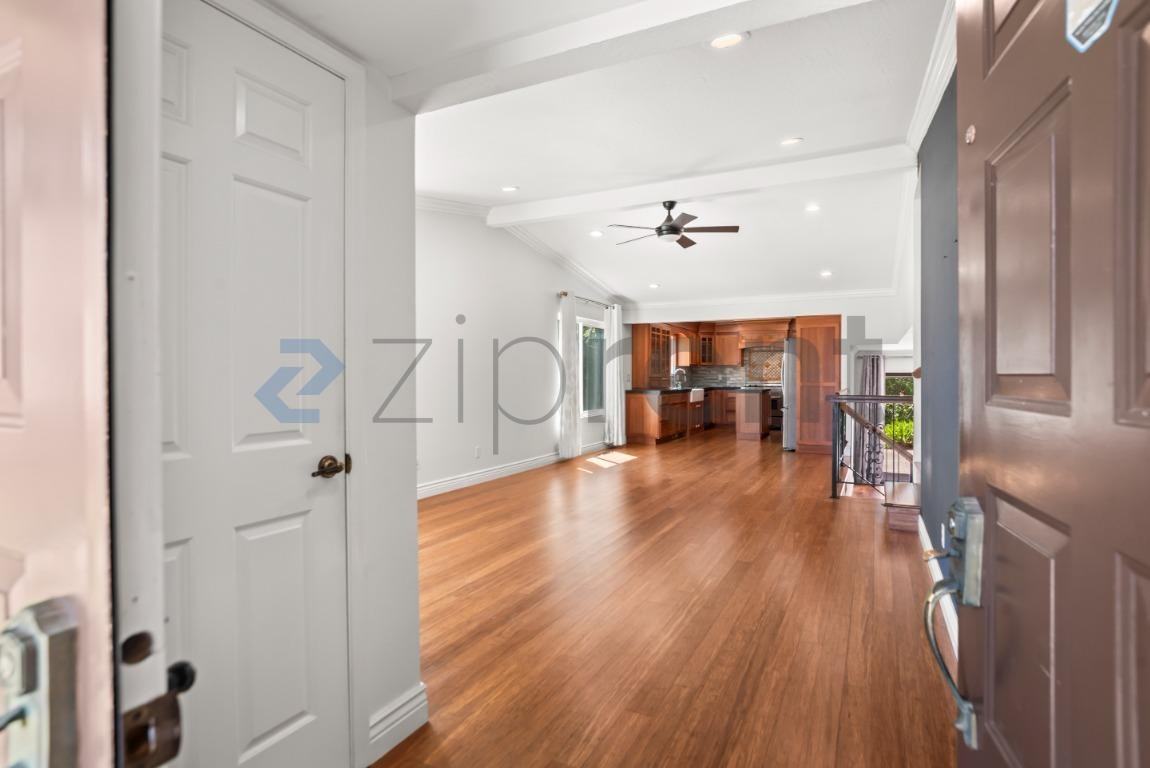 44 Bridlepath Ct - Photo 5 of 23