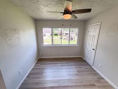 318 Flora Vista Drive - Photo 7 of 8