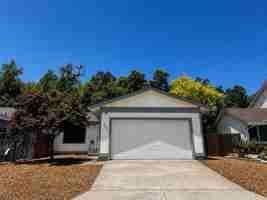featured image of 843 Falcon Way