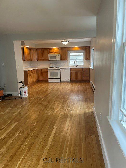 146 Chapel St - Photo 4 of 28