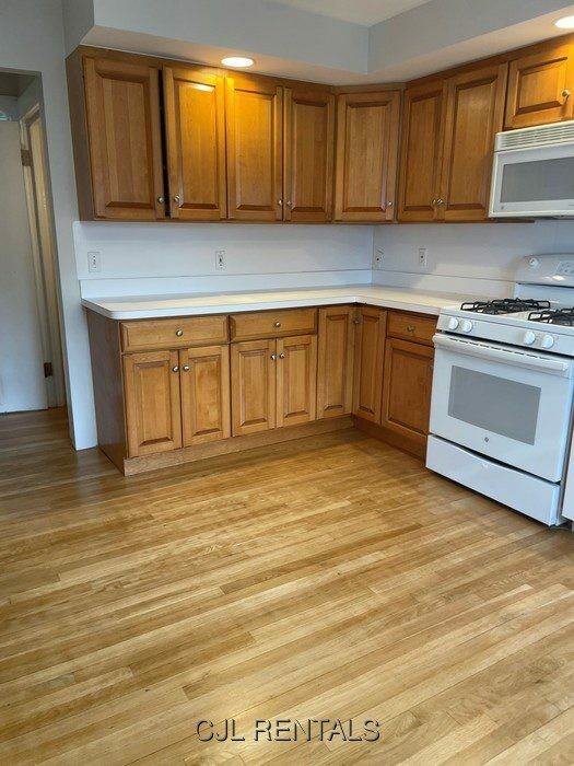 146 Chapel St - Photo 6 of 28