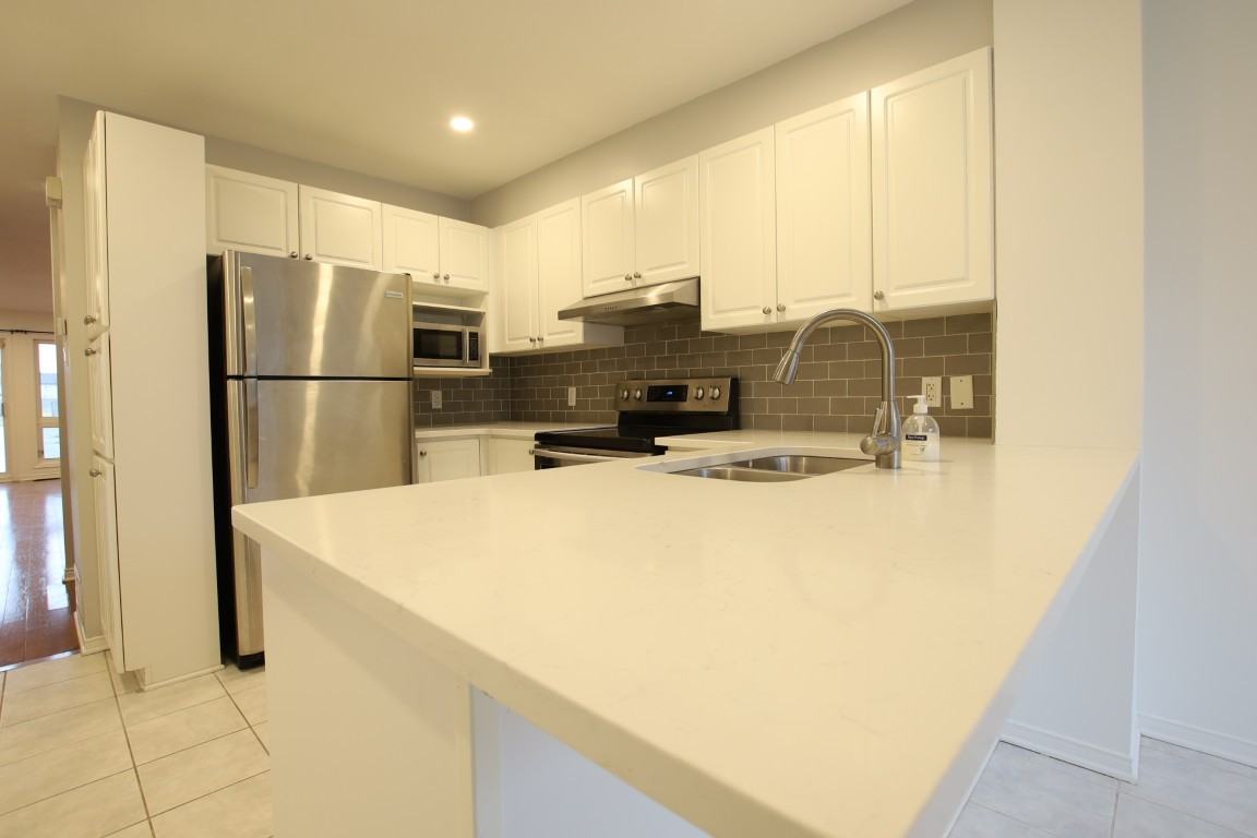 436 Hillsboro Pvt - Photo 2 of 19