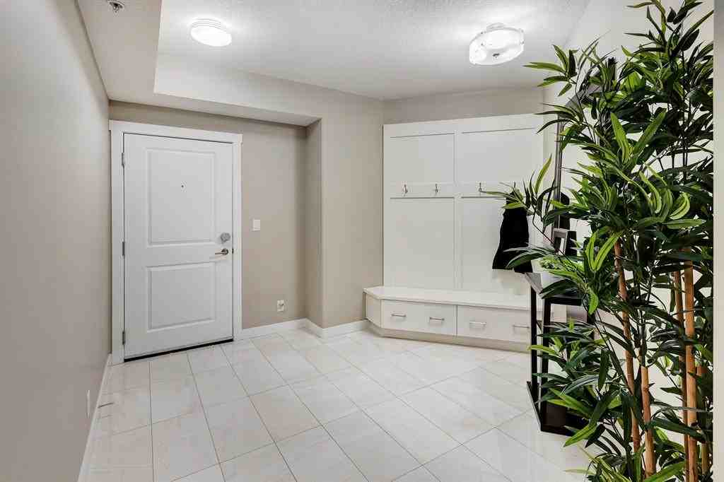 32 Varsity Estates Cir Nw - Photo 5 of 37