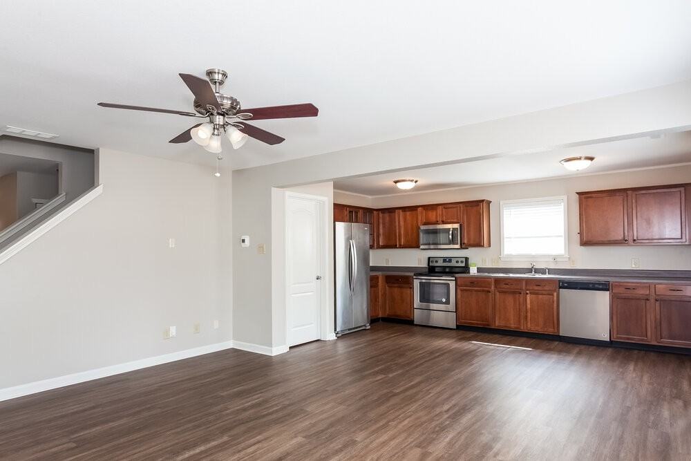 1401 Matthew Allen Cir - Photo 7 of 17