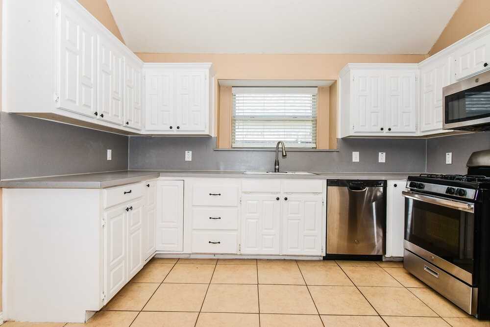 7921 Wayne Way - Photo 6 of 16