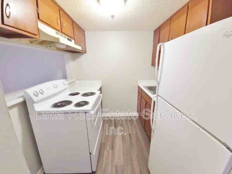 12405 E 40th St S #D - Photo 5 of 7