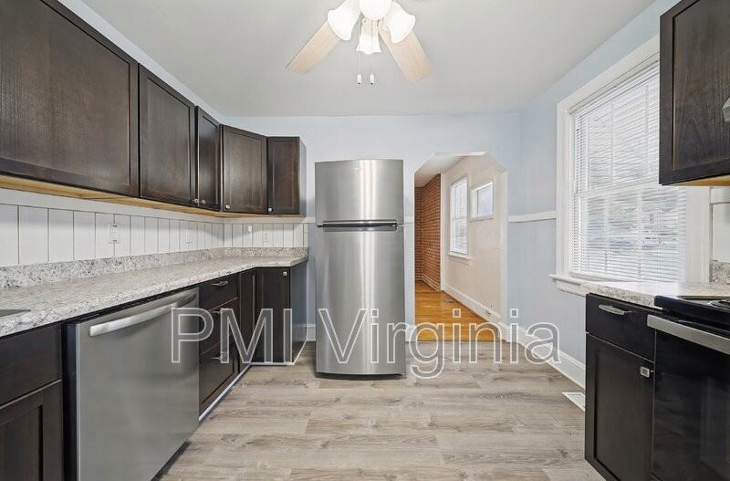 3702 Cape Henry Ave #B - Photo 4 of 24