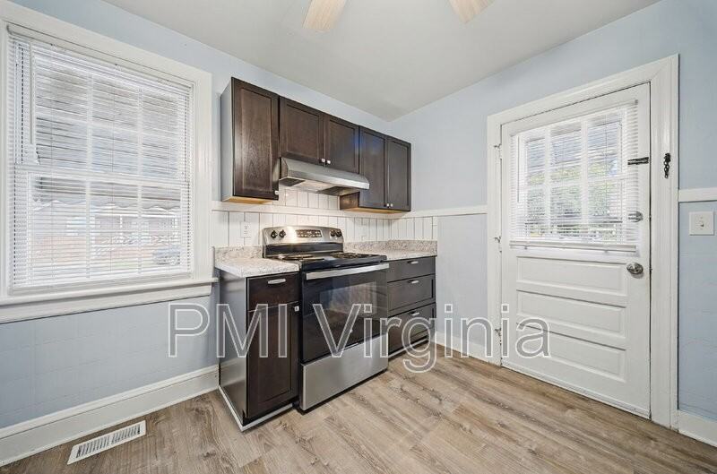 3702 Cape Henry Ave #B - Photo 5 of 24