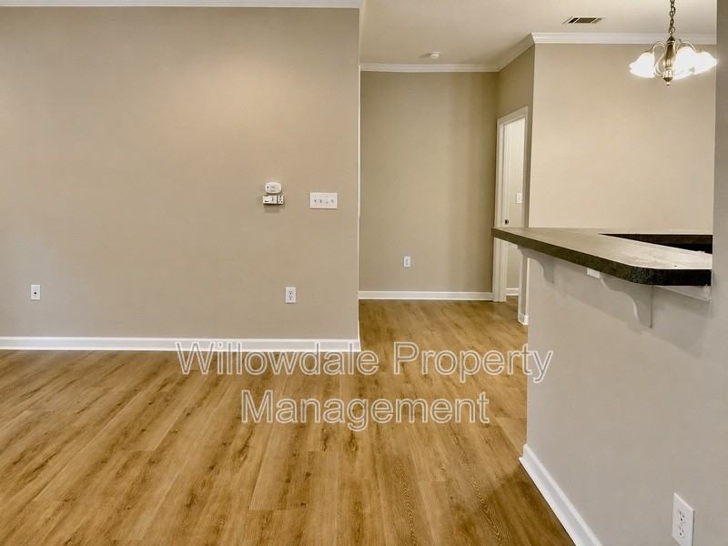 204 Savannah Ridge Rd - Photo 5 of 17