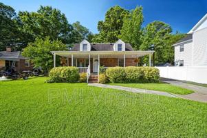 featured image of 1641 E Bayview Blvd