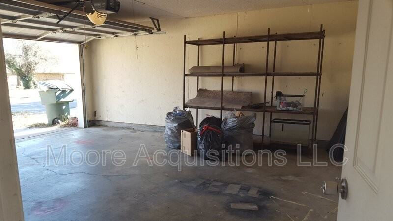 730 Patricia Dr - Photo 4 of 21
