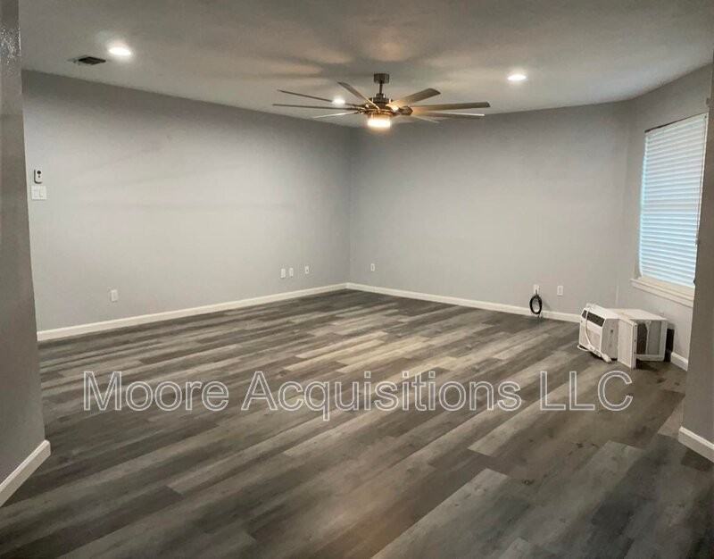 730 Patricia Dr - Photo 5 of 21