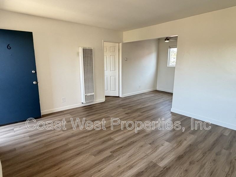 816 S Orange Ave - Photo 2 of 15
