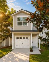 1282 Lake Shore Blvd - Photo 1 of 1