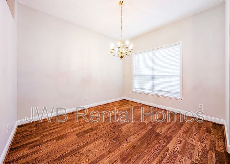 10238 Emma Lakes Dr - Photo 7 of 21