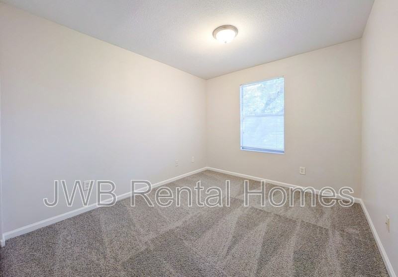 75 W 7th St - Photo 7 of 15