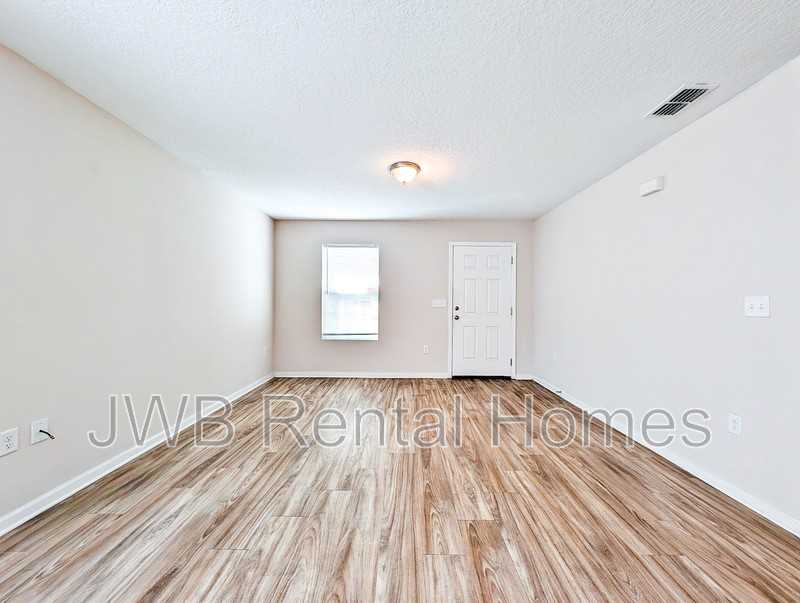2223 W 2nd St - Photo 6 of 12
