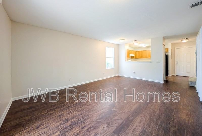 69 W 5th St - Photo 4 of 17