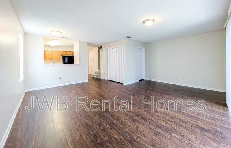 69 W 5th St - Photo 5 of 17