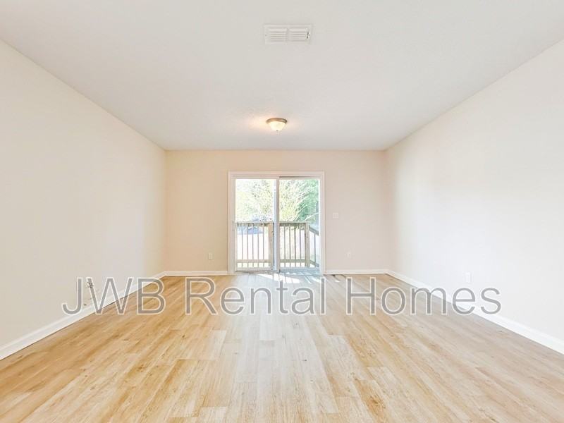 7959 India Ave - Photo 6 of 11