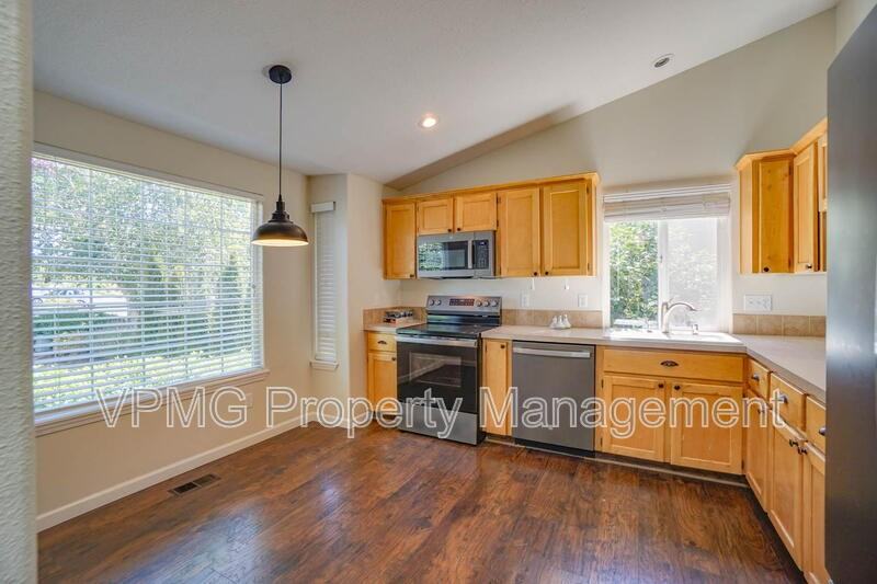2115 Nw 143rd Cir - Photo 6 of 38