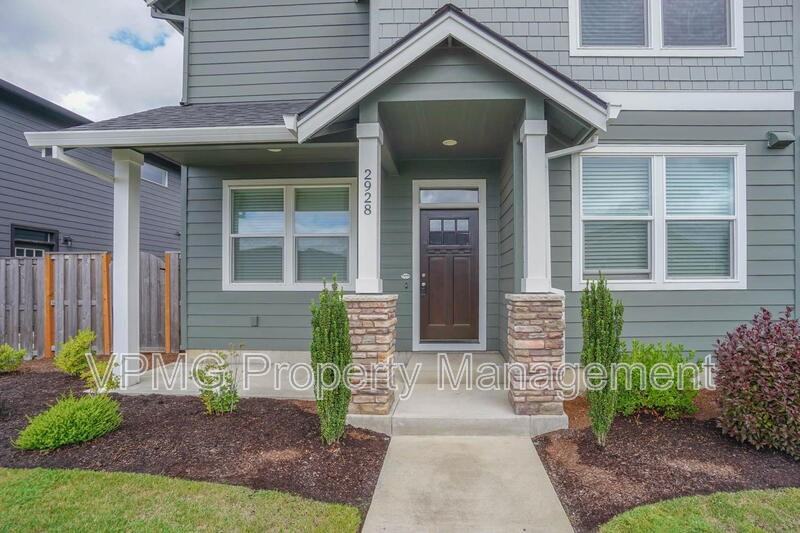 2928 Nw 16th St - Photo 3 of 38
