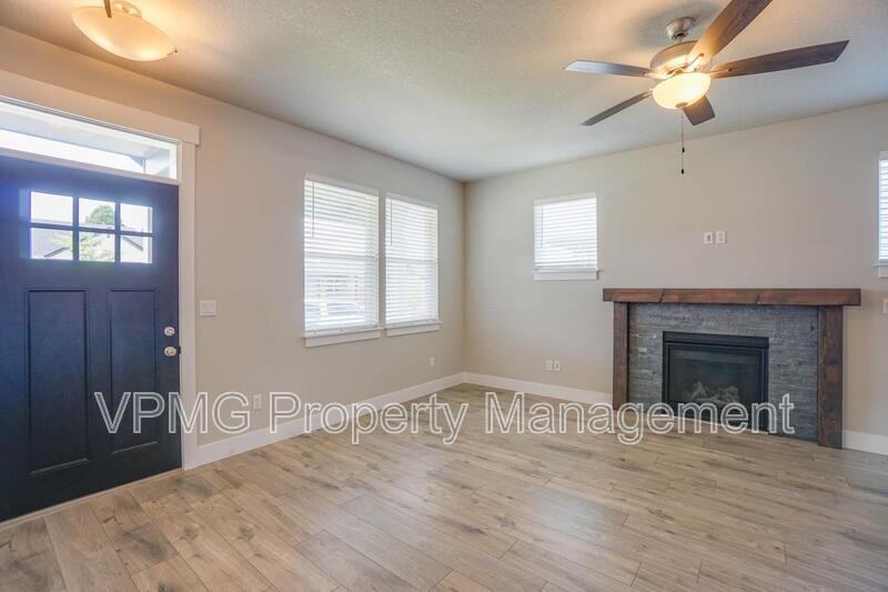2928 Nw 16th St - Photo 4 of 38