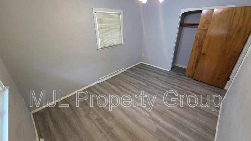 1512 Robeson Ave - Photo 7 of 14